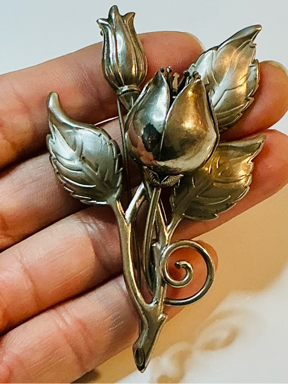 VTG Silver Tone Floral Rose Corsage Brooch Pin - READ